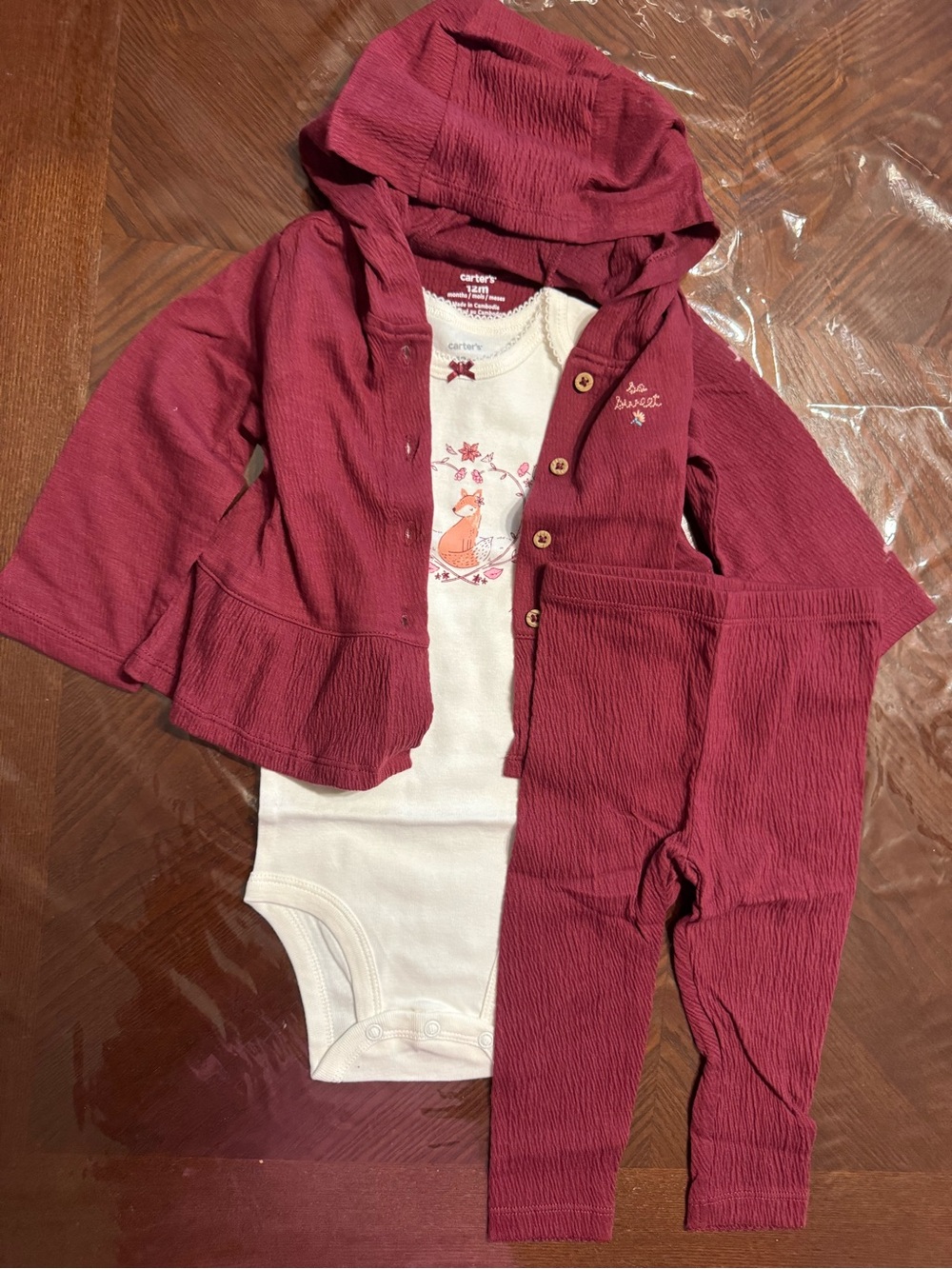 Carter's 3-Piece Baby Girl 12 months Set in Burgundy and Cream